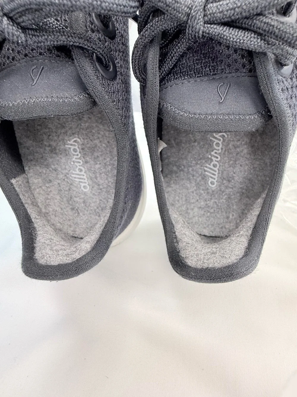 allbirds Women's Navy Blue Knit Lace-Up Sneakers with White Outsole EUC
